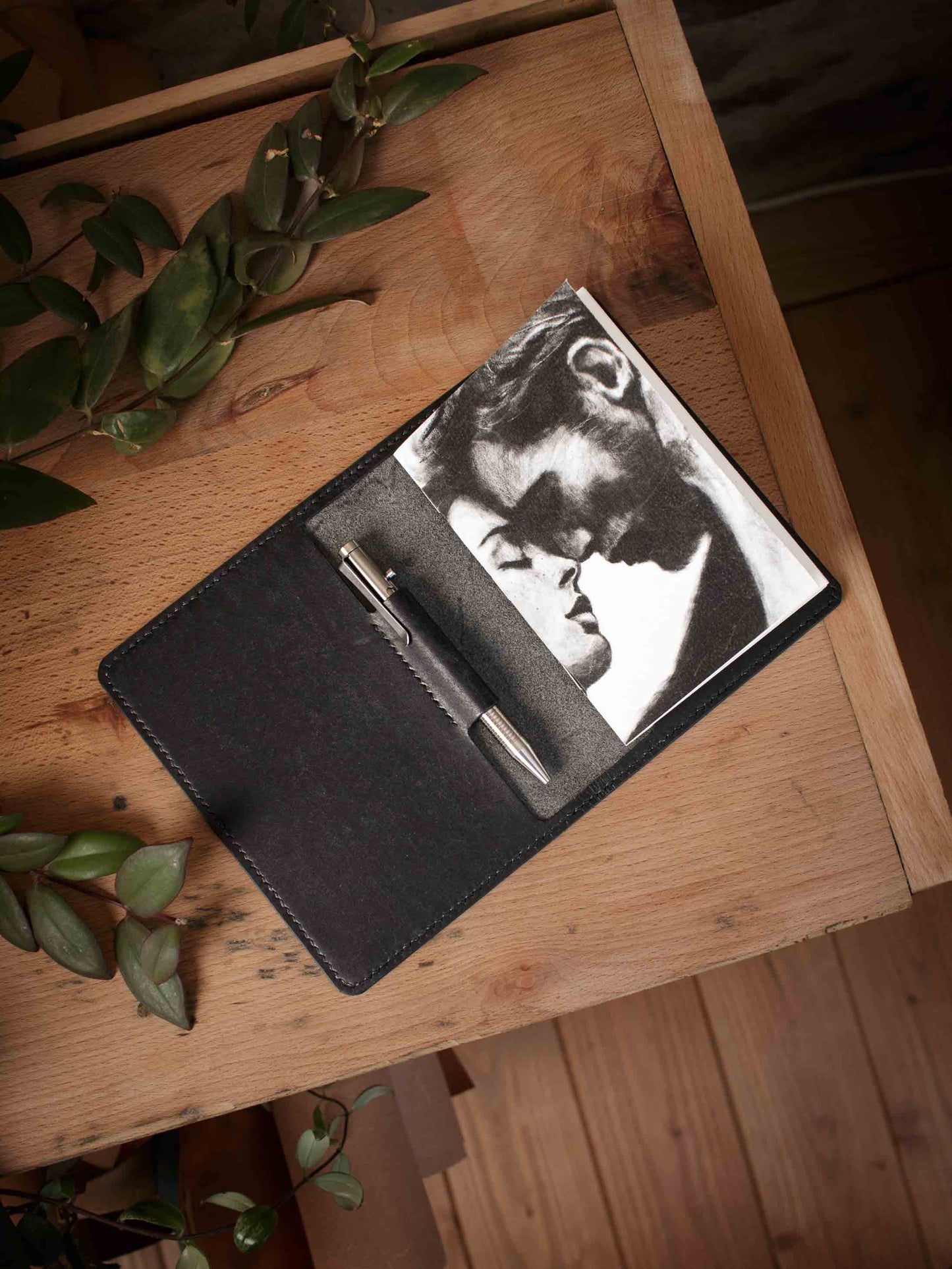 — Carnet en cuir [Atelier du manchot x Lucas Clavel]